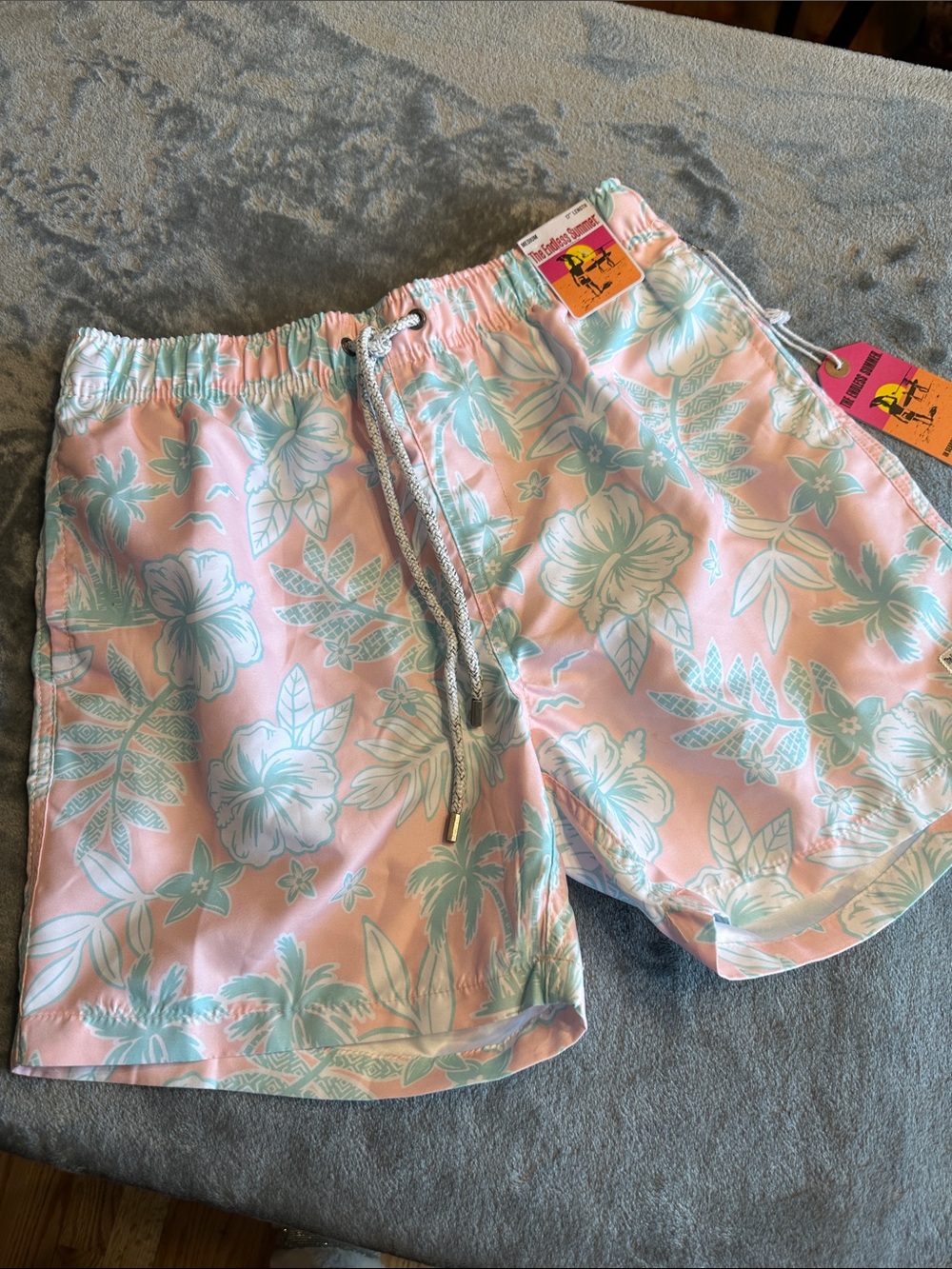 NWT Men's THE ENDLESS SUMMER Pink Floral Swim Trunks w/Mint Print Sz M